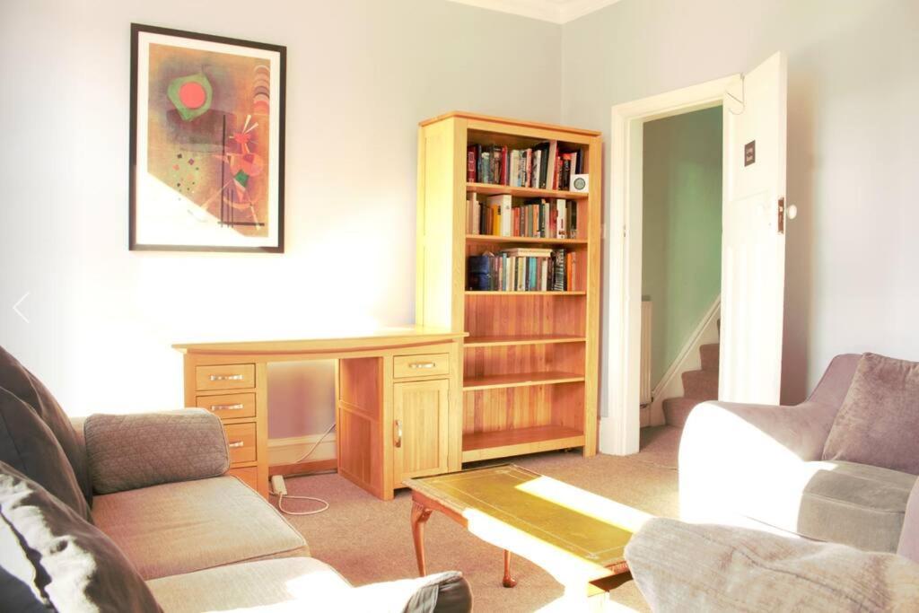 Homely Ensuite Room Near City Centre Манчестър Екстериор снимка
