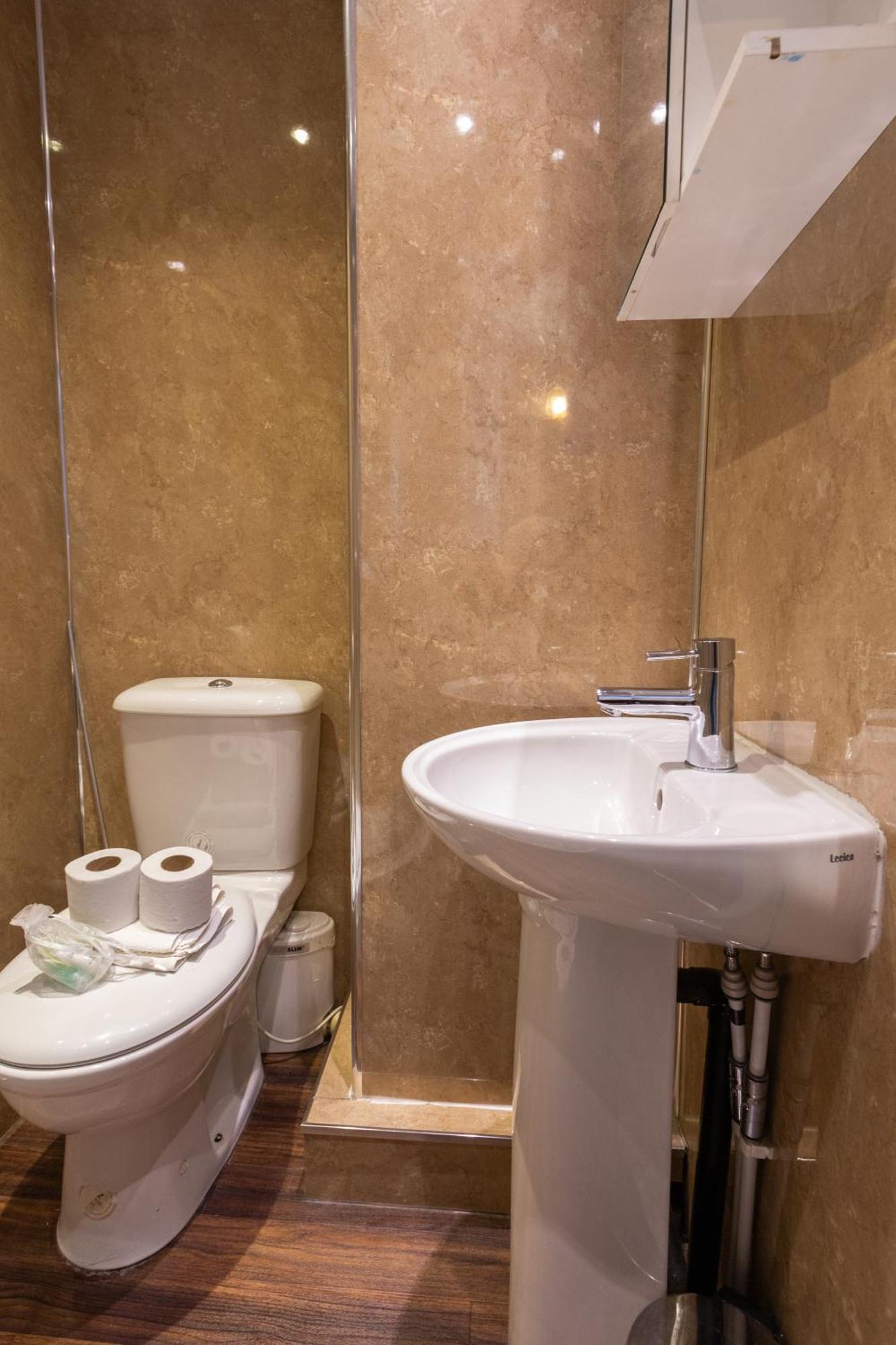 Homely Ensuite Room Near City Centre Манчестър Екстериор снимка