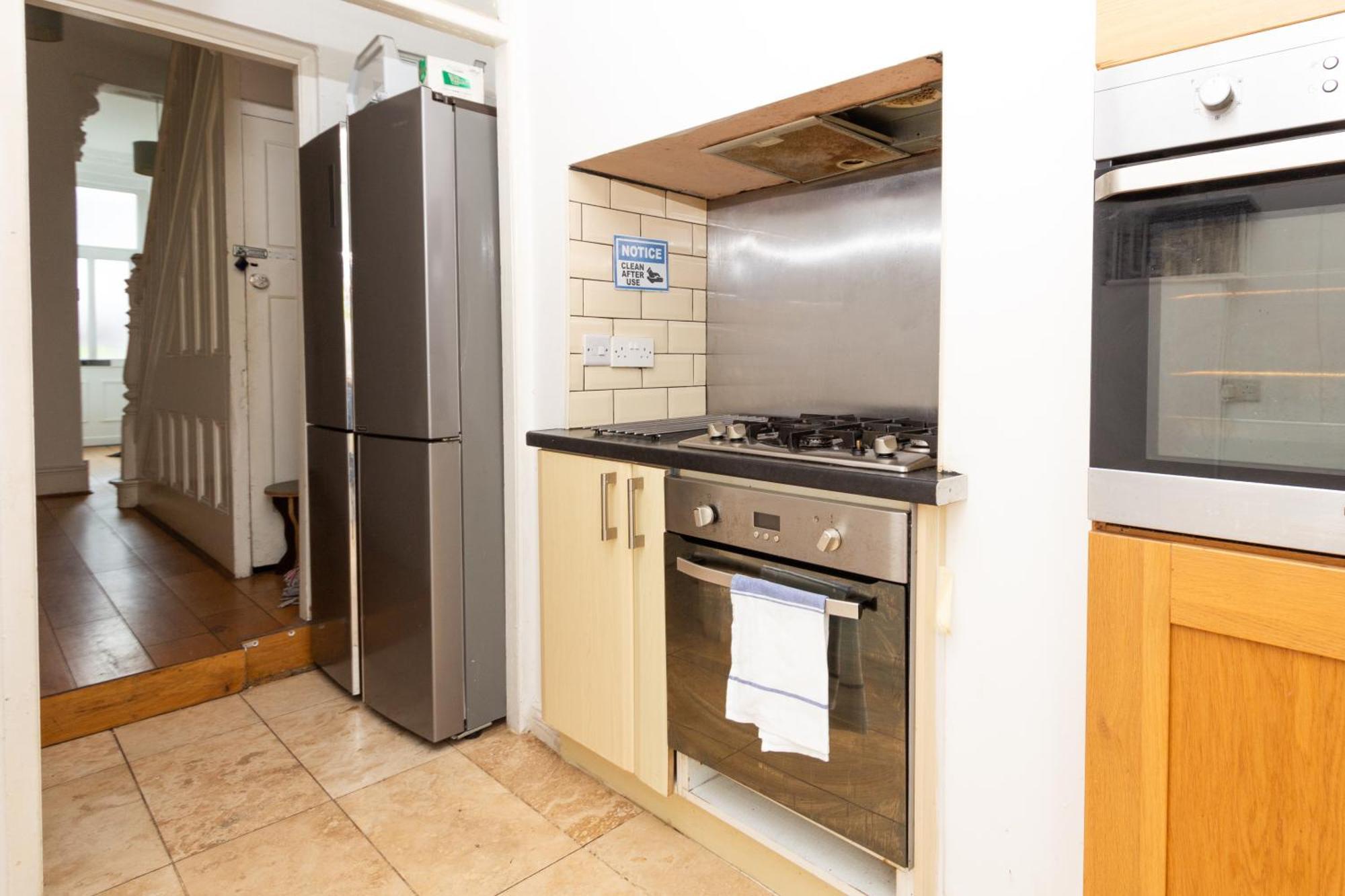 Homely Ensuite Room Near City Centre Манчестър Екстериор снимка